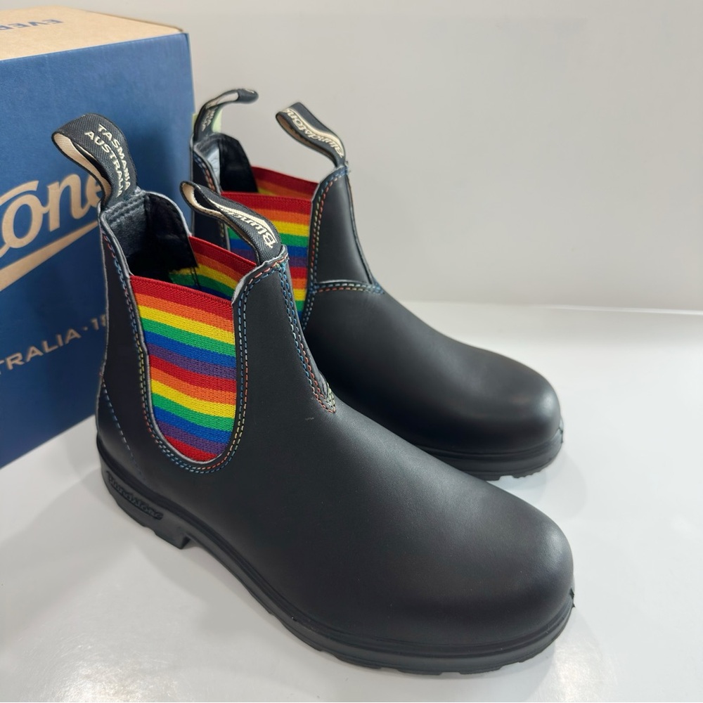 Blundstone Black Ankle Boots with Rainbow Elastic